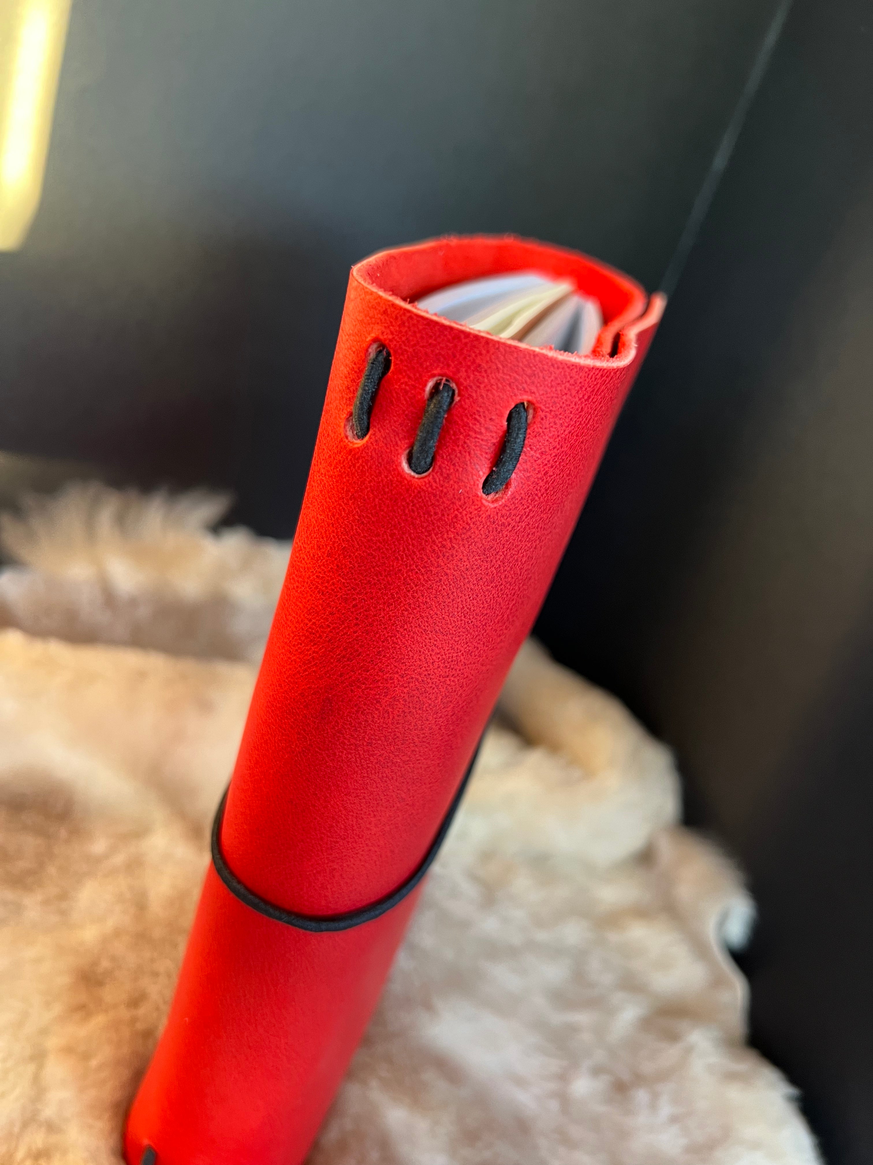 Kožený zápisník A5 - Červený - Red Matte - dlhá verzia