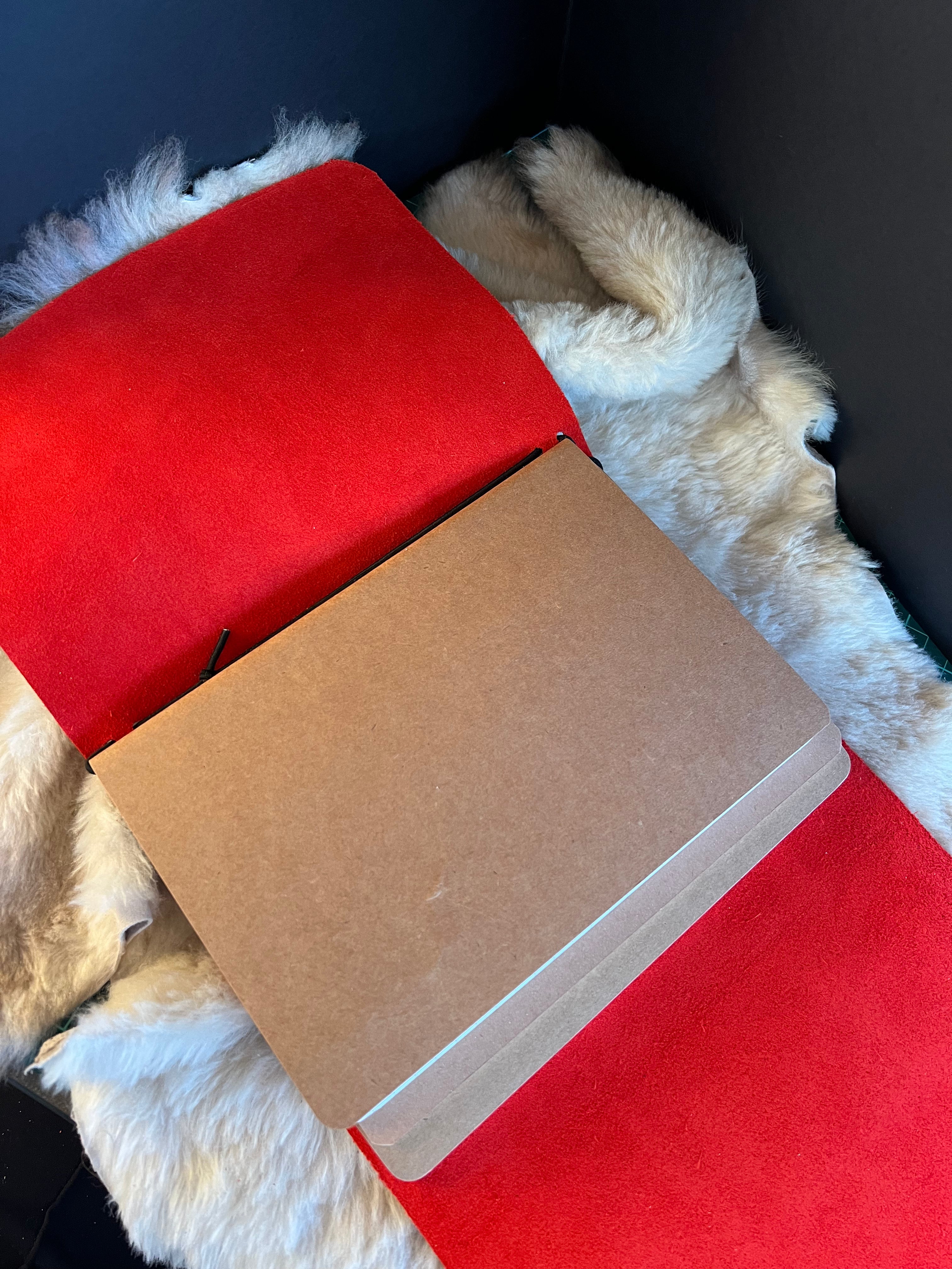 Kožený zápisník A5 - Červený - Red Matte - dlhá verzia