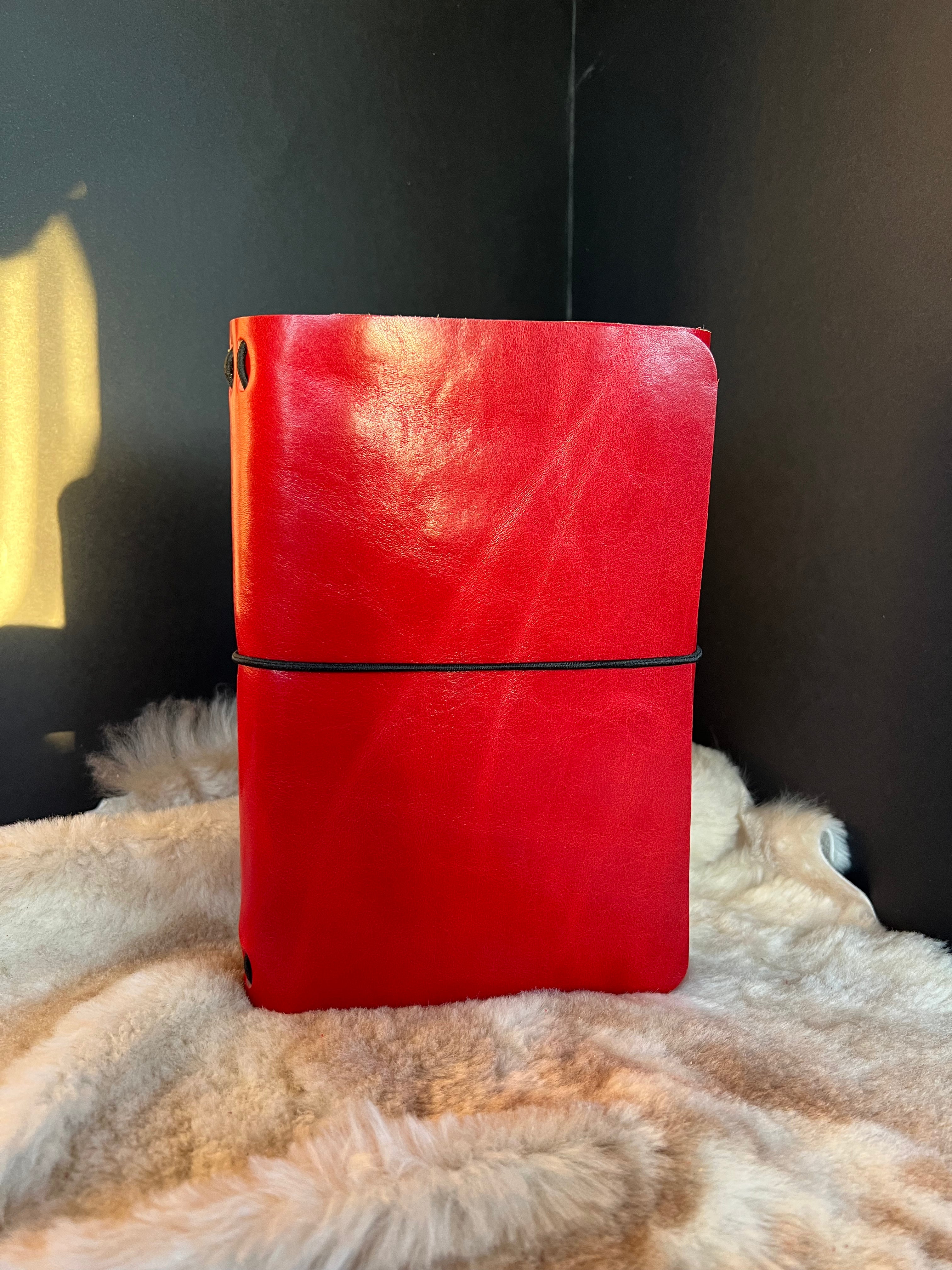 Kožený zápisník A5 - Červený - Red diamond - dlhá verzia