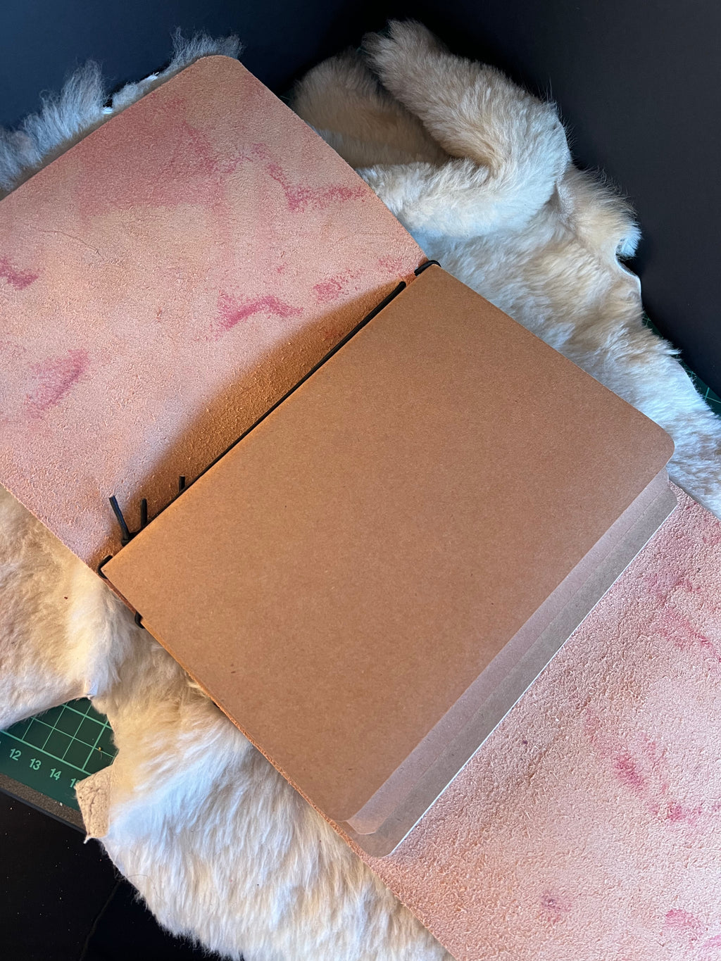 Kožený zápisník A5 - Červený - Red diamond - dlhá verzia