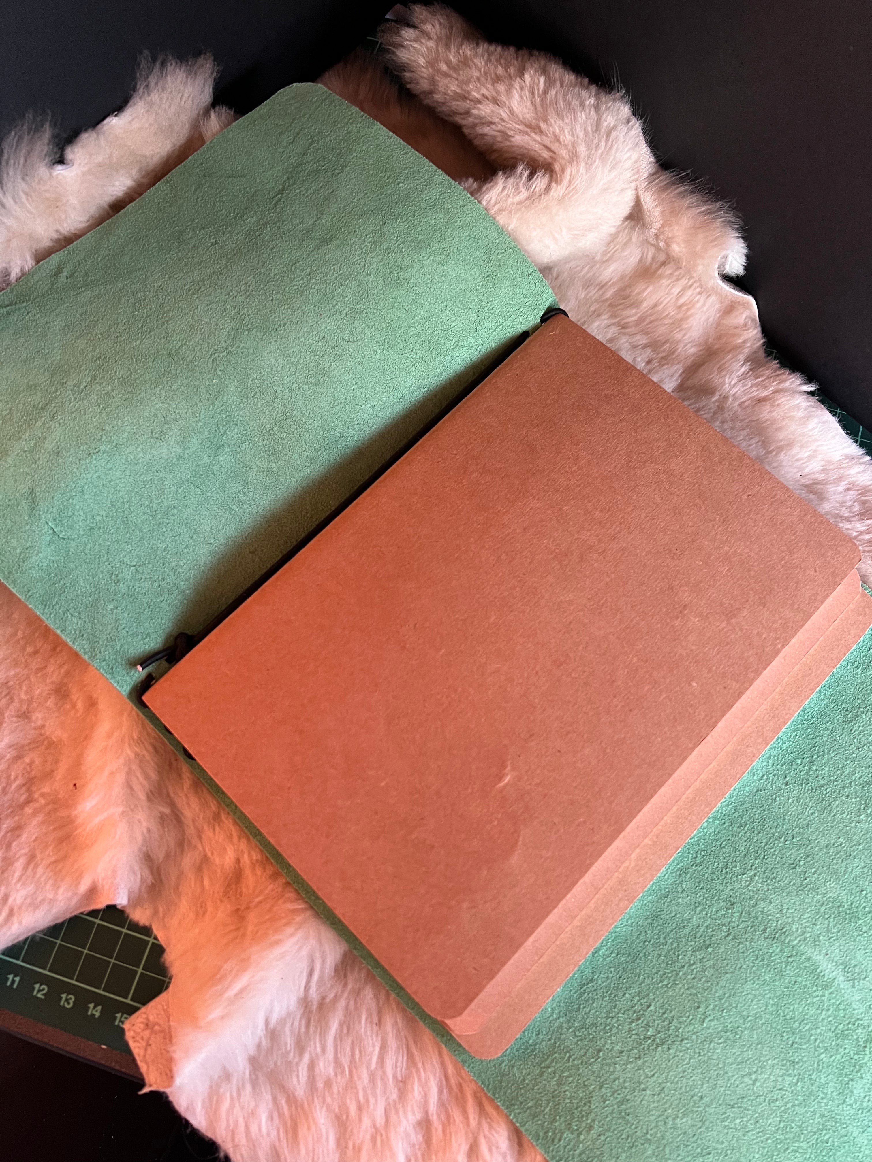 Kožený zápisník A5 - Zelená - Spring Green - dlhá verzia