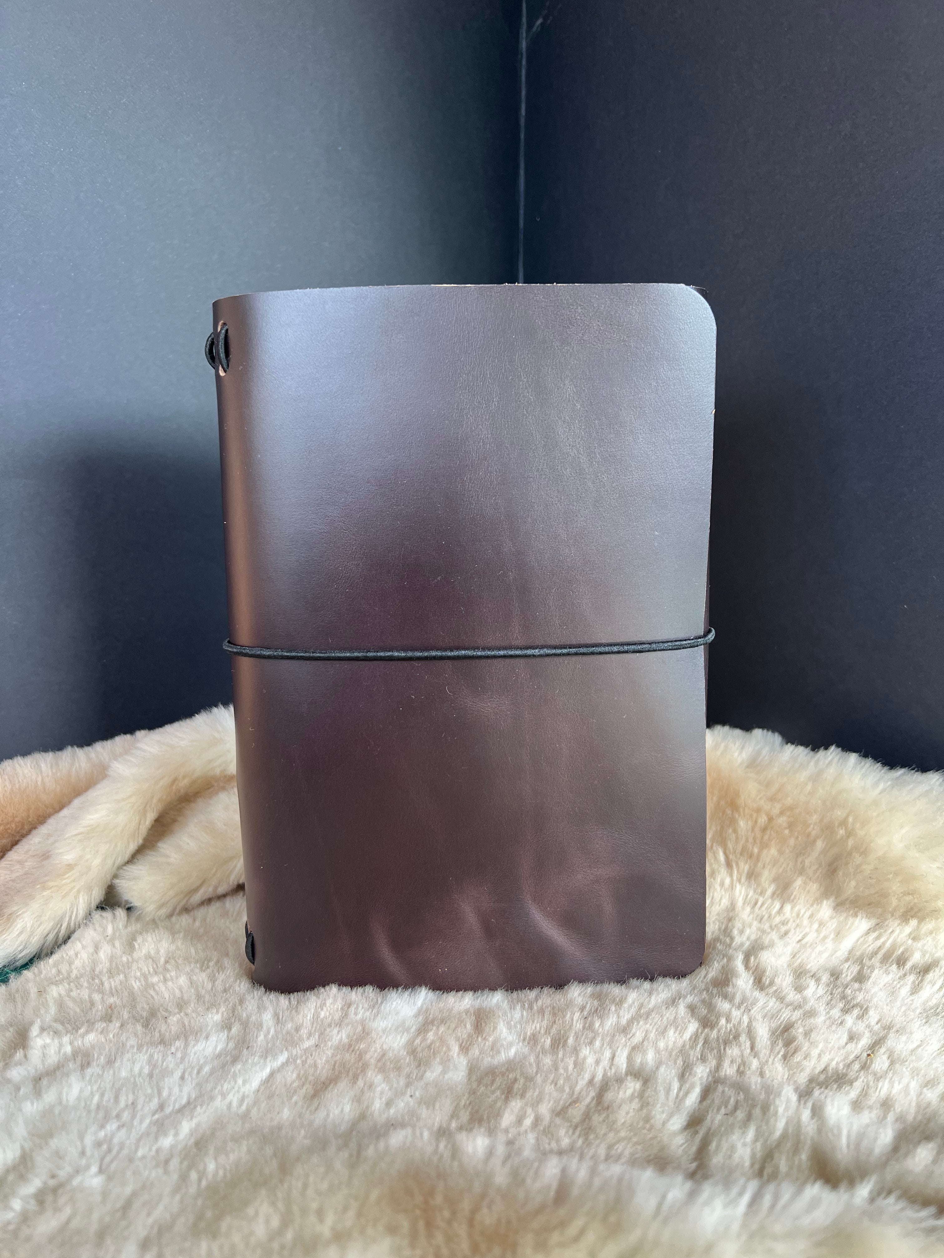 Kožený zápisník A5 - Hnedá - Brown Dark - dlhá verzia