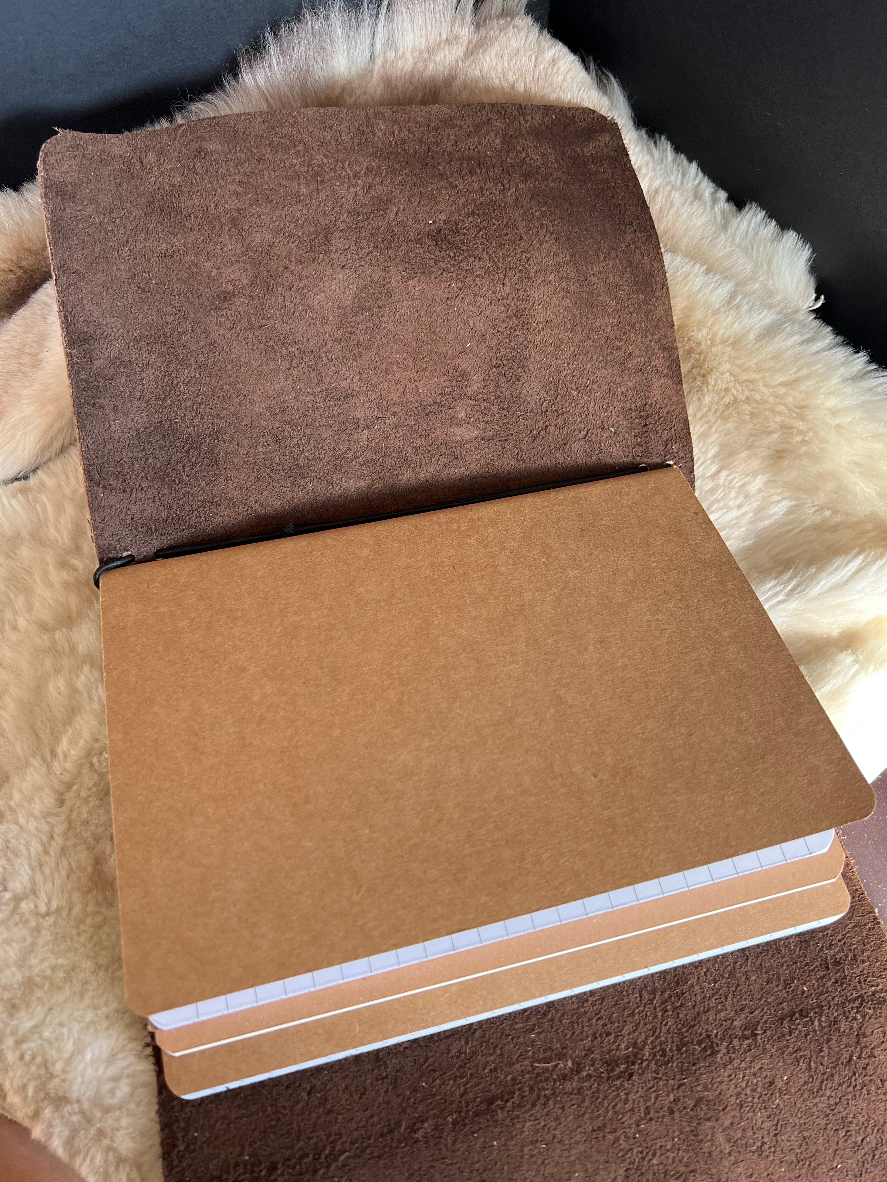 Kožený zápisník A5 - Hnedá - Brown T-rex - dlhá verzia