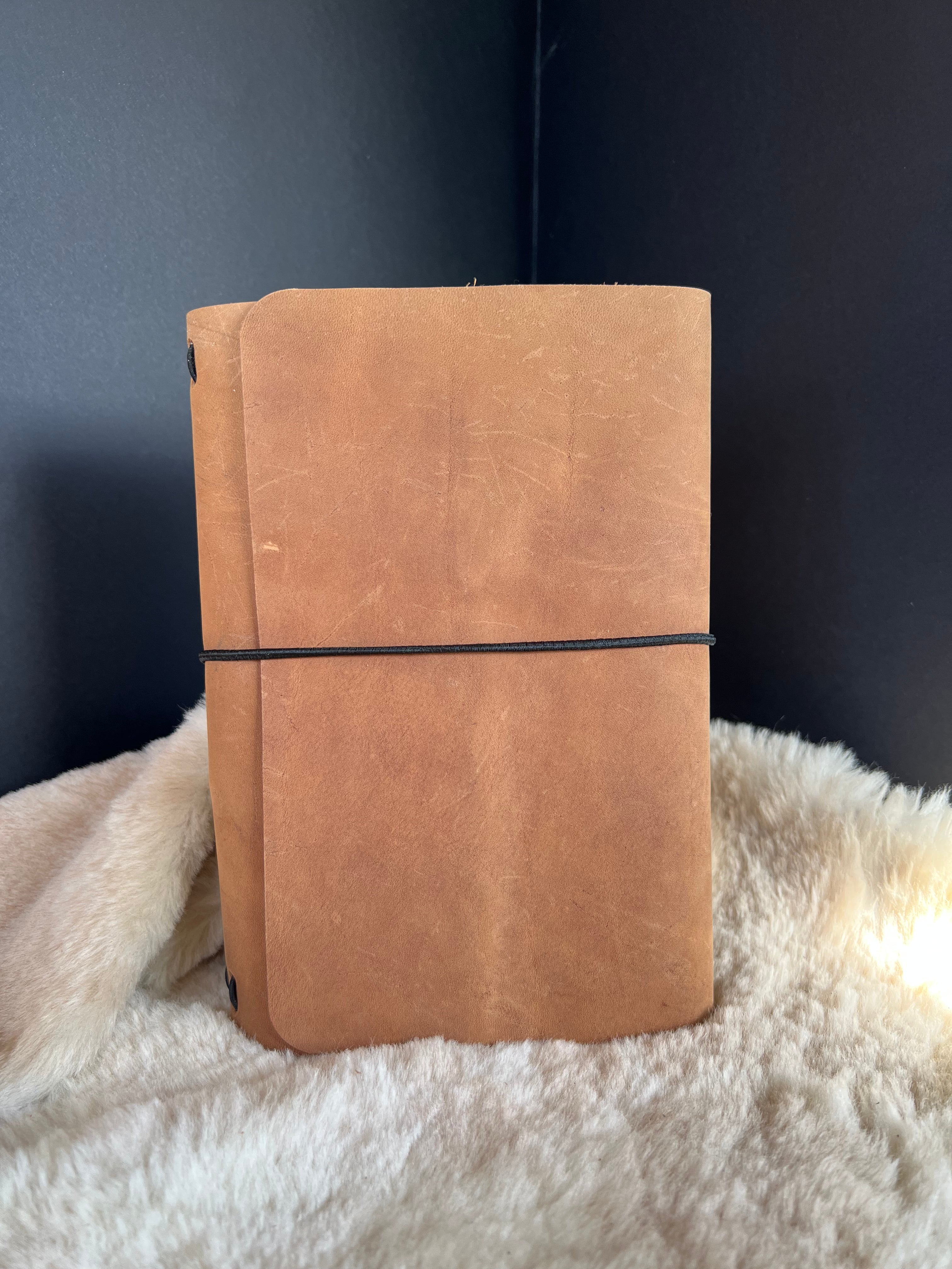 Kožený zápisník A5 - Hnedá - Brown Light - dlhá verzia