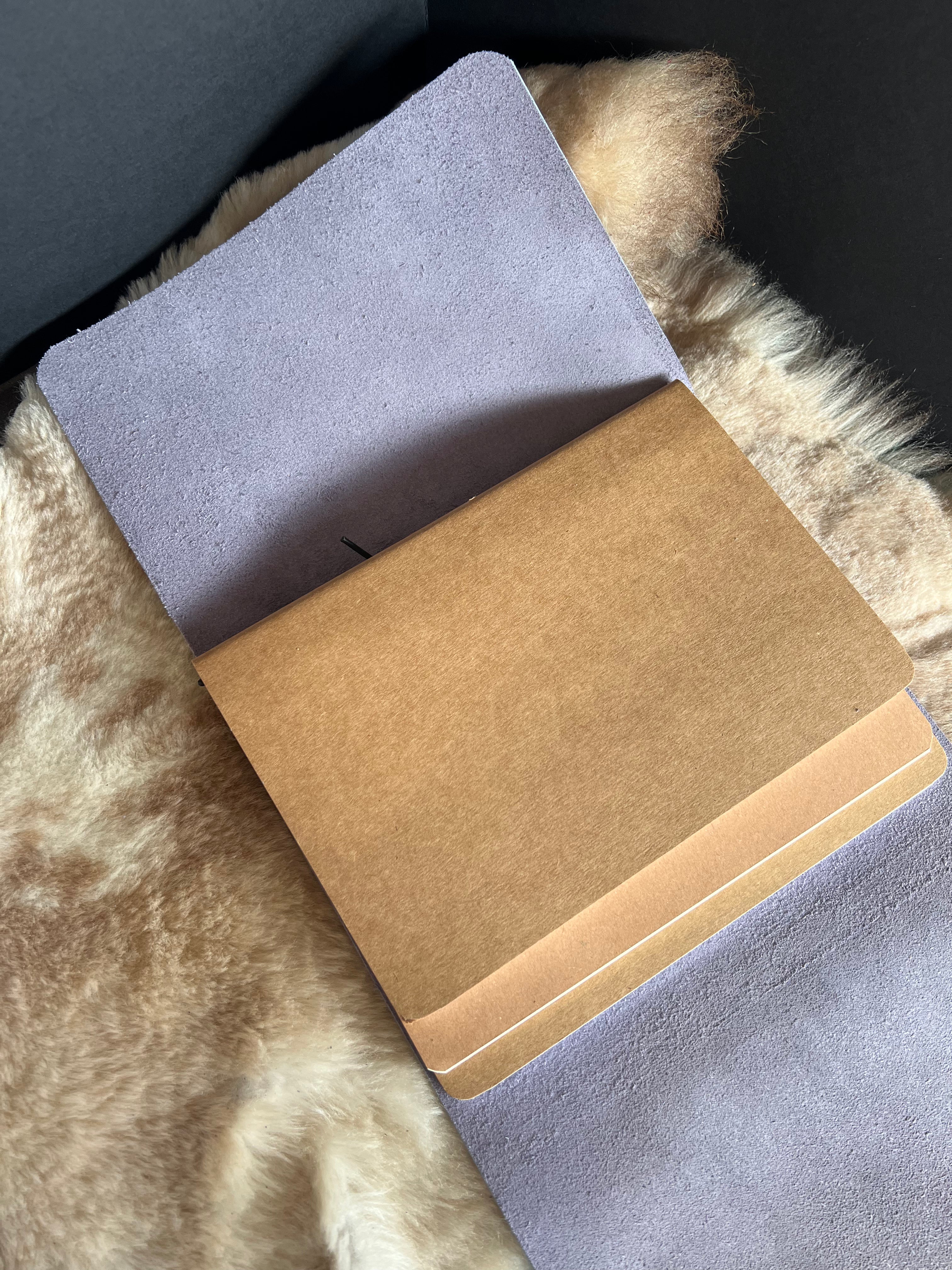 Kožený zápisník A5 - Fialová - Purple Lila - Dlhá verzia