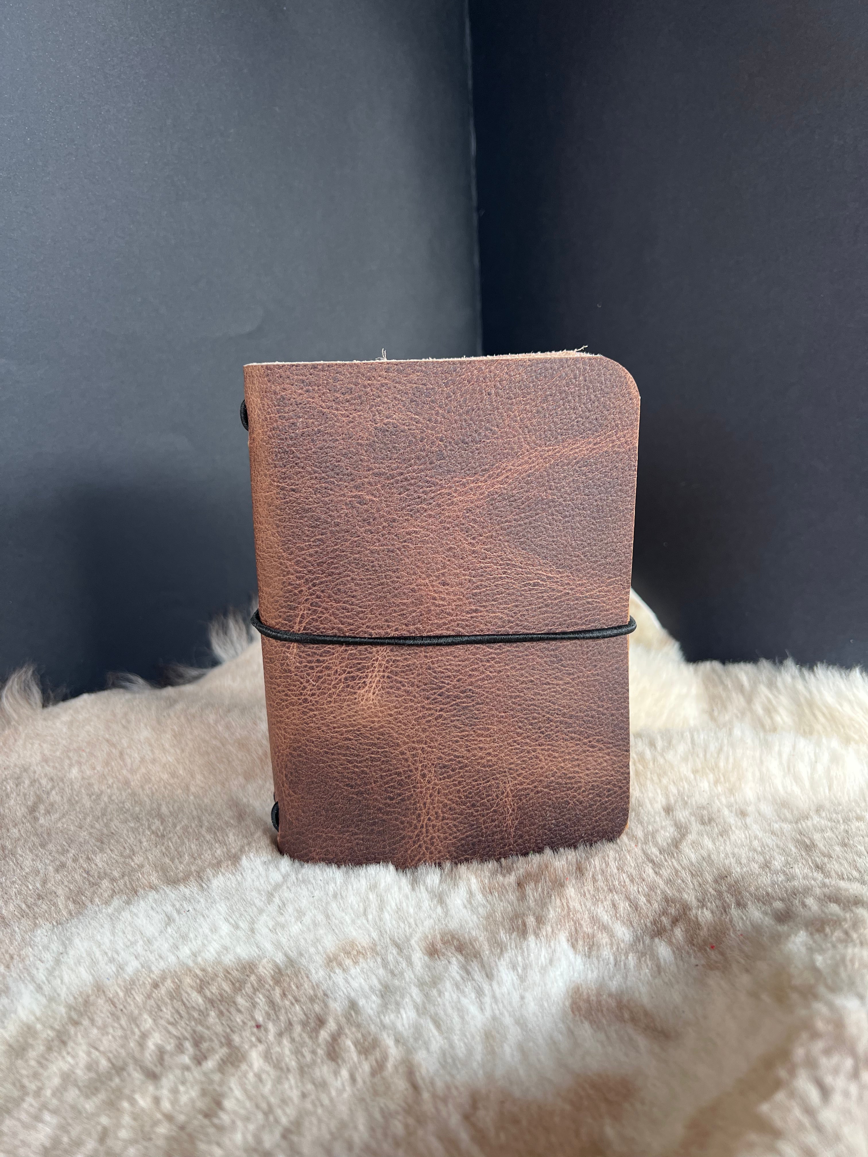 Kožený zápisník A6 - Hnedá - brown crazy horse dark - Krátka verzia