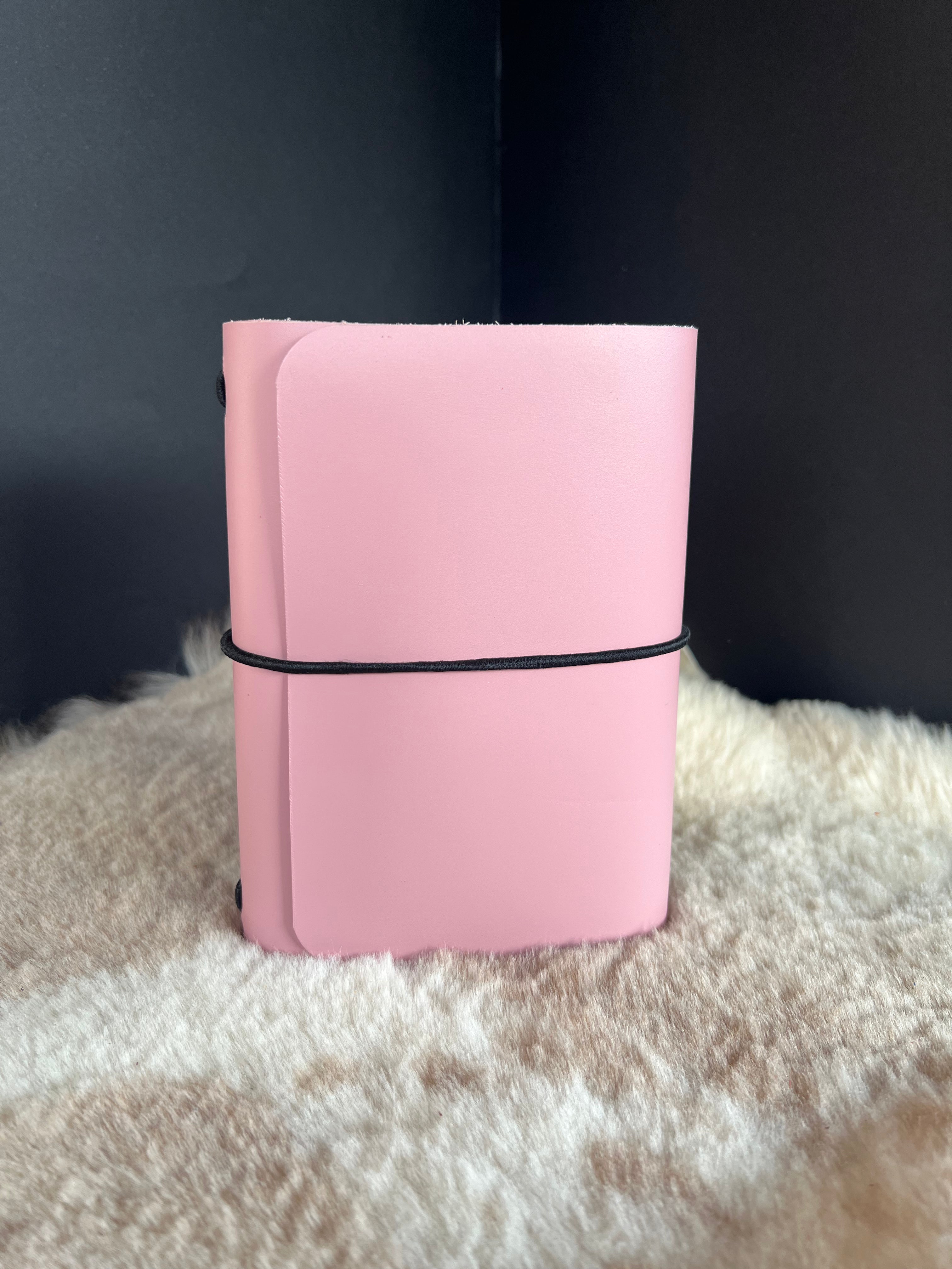 Kožený zápisník A6 - Ružová - Baby pink - dlhá verzia