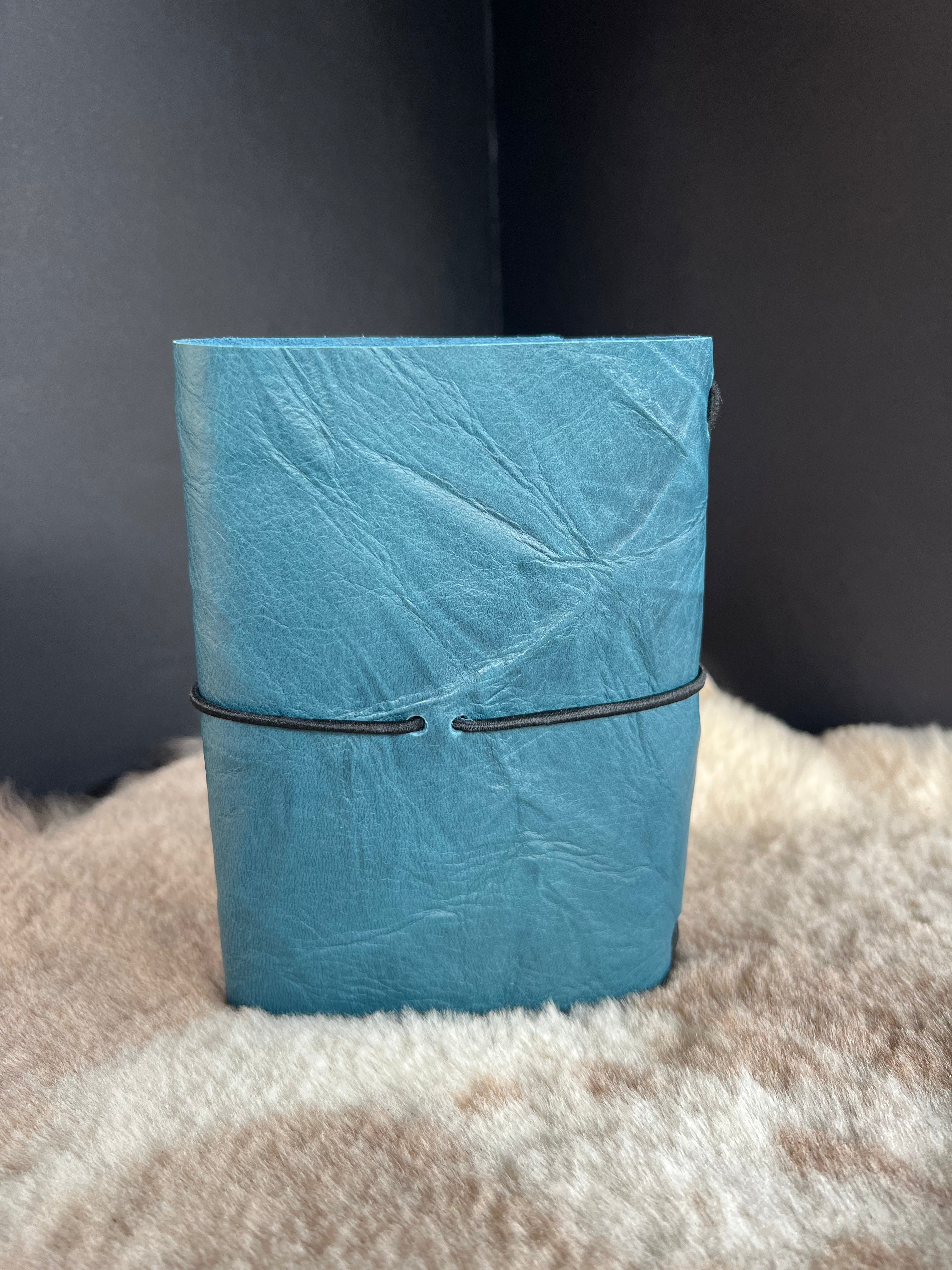 Kožený zápisník A6 - Modrá - Blue Petrol - dlhá verzia