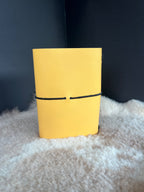 Kožený zápisník A6 - žltá - Yellow TAXI - dlhá verzia