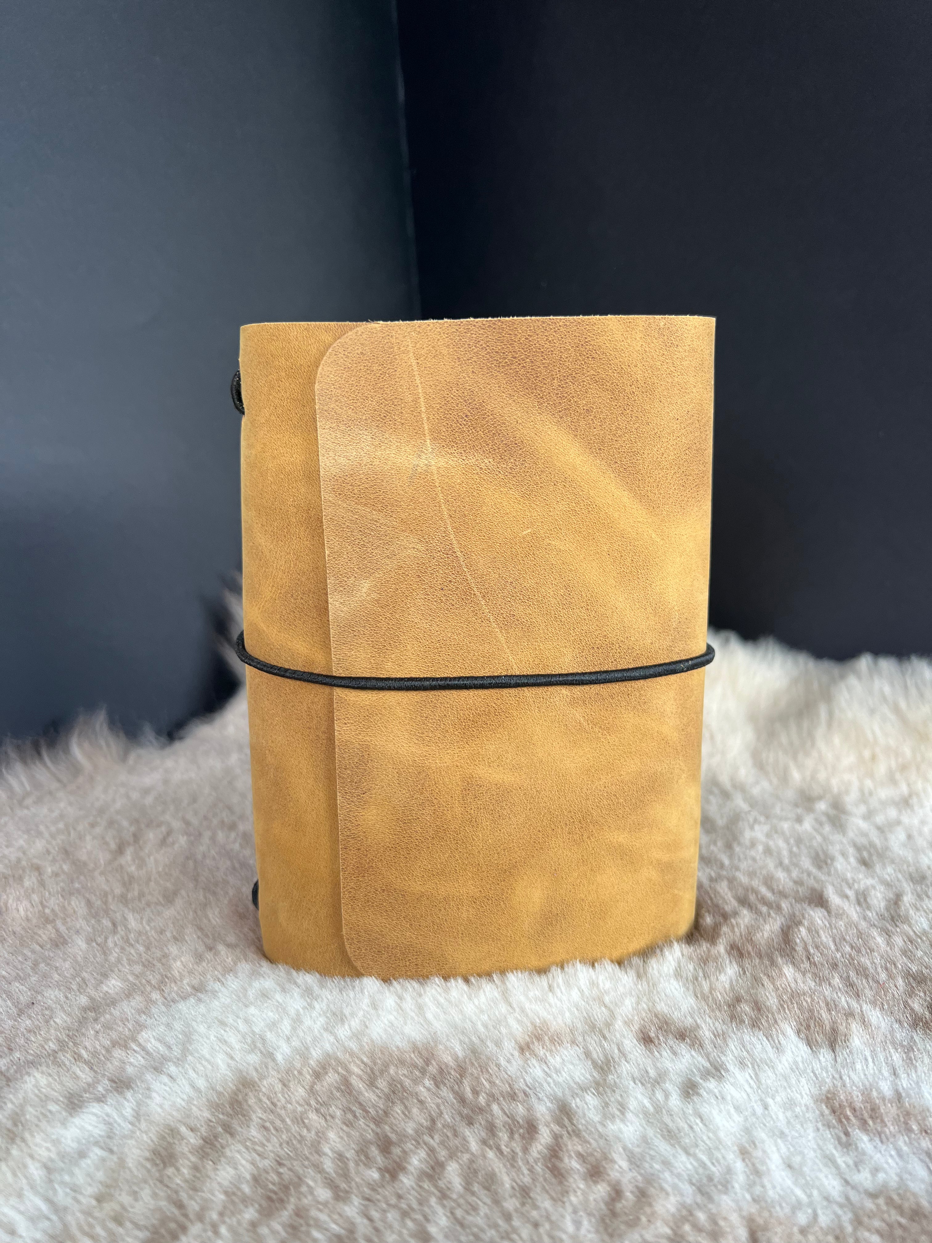 Kožený zápisník A6 - žltá - Yellow Honey - dlhá verzia