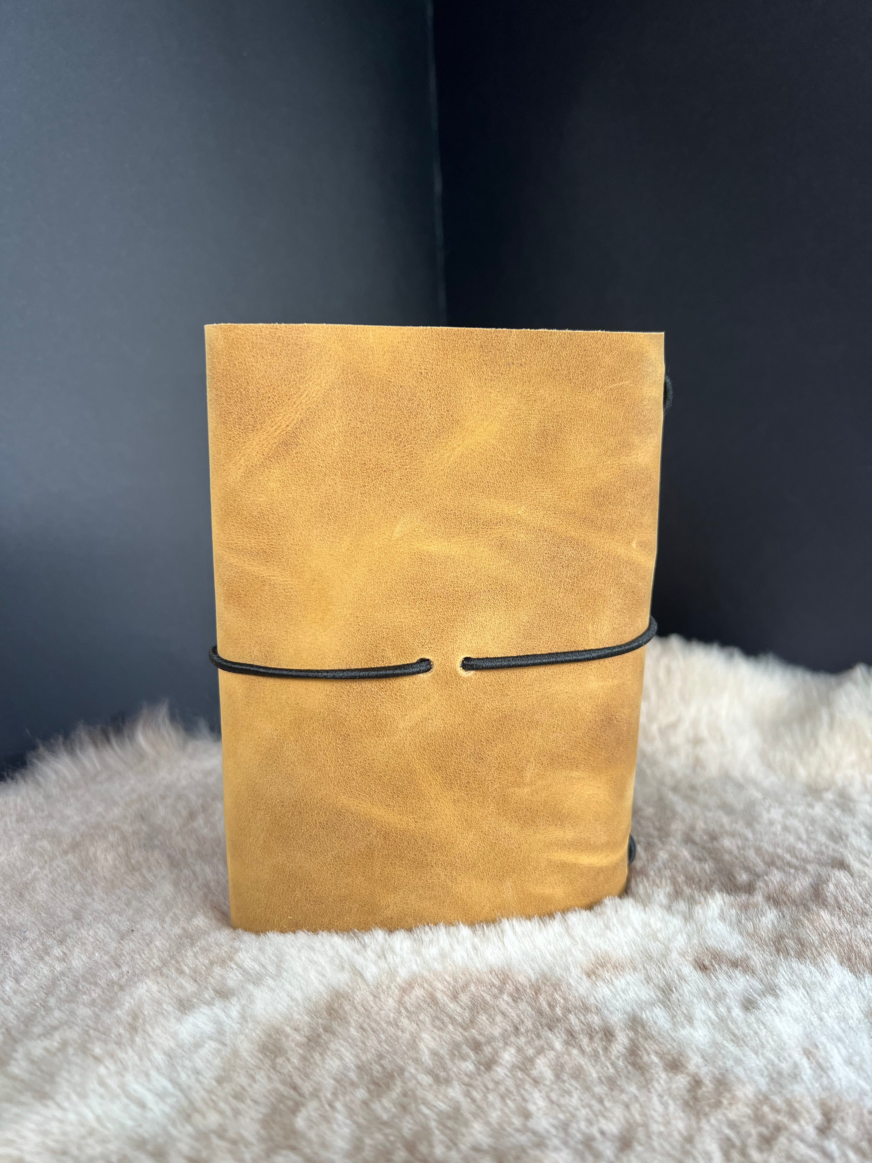 Kožený zápisník A6 - žltá - Yellow Honey - dlhá verzia