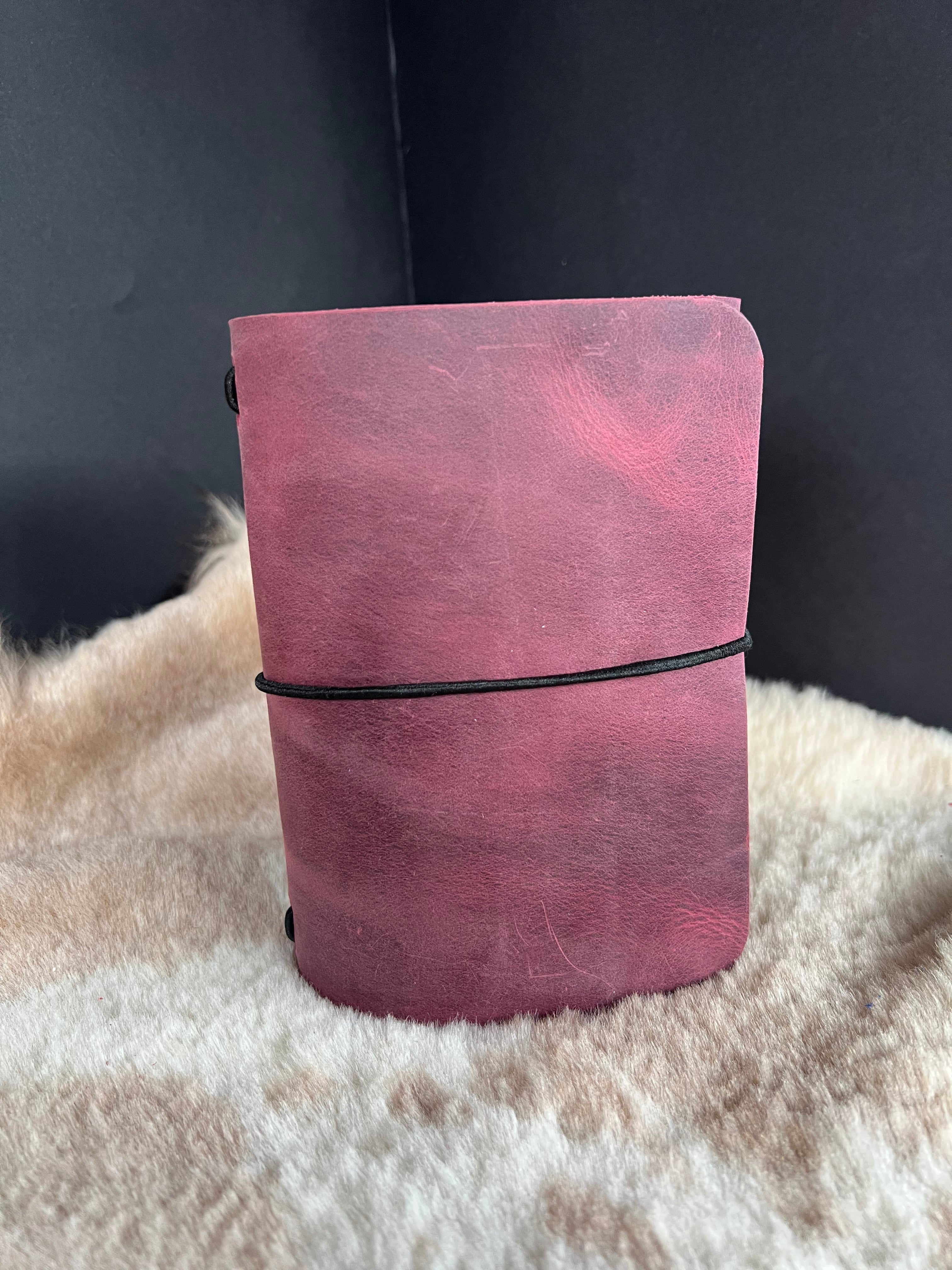 Kožený zápisník A6 - Ružová - pink dracula - dlhá verzia