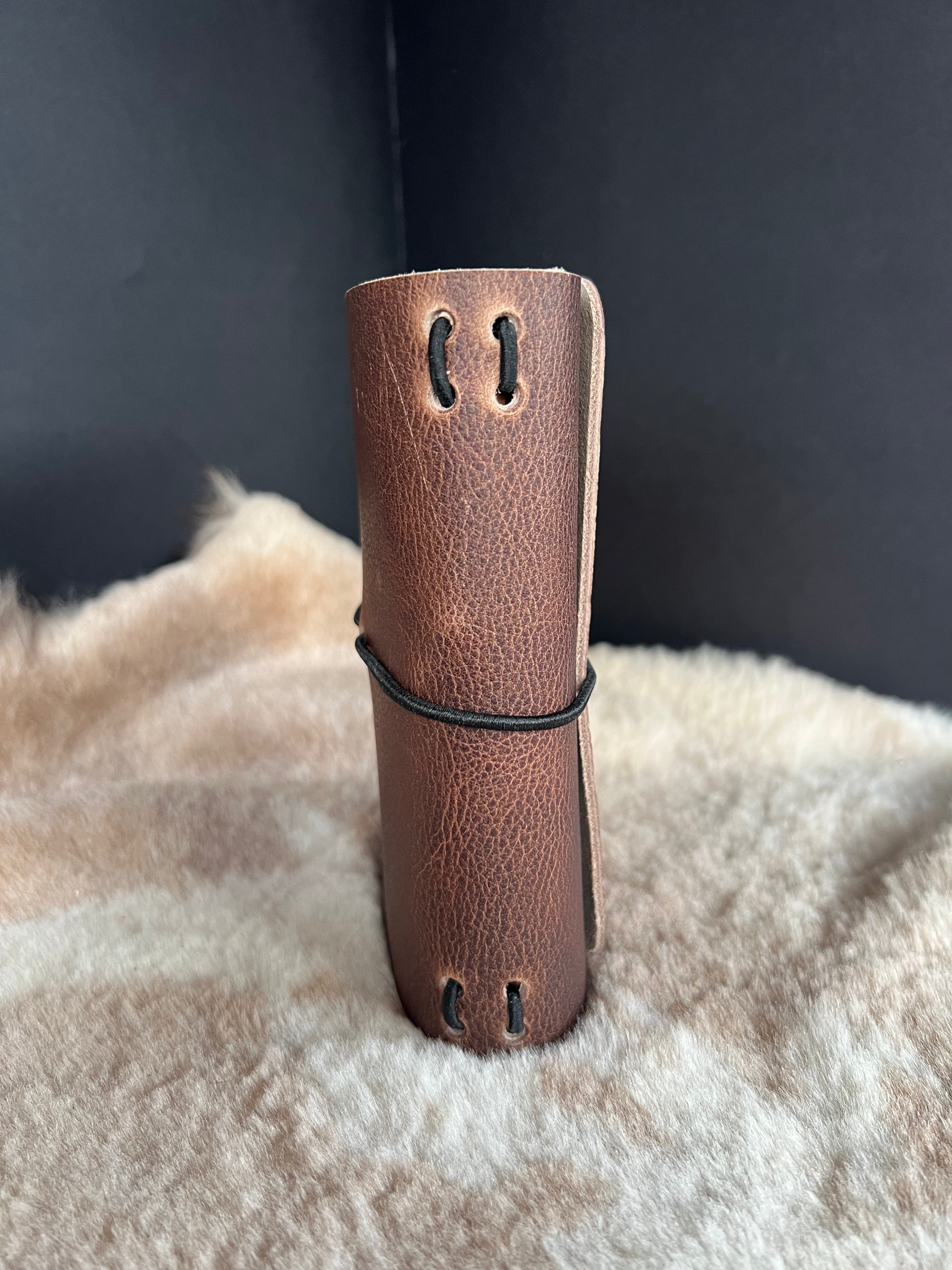 Kožený zápisník A6 - Hnedá - brown crazy horse dark - dlhá verzia