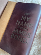 Kožený zápisník A5 - hnedá - LIMITKA - James Bond vibe - dlhá verzia