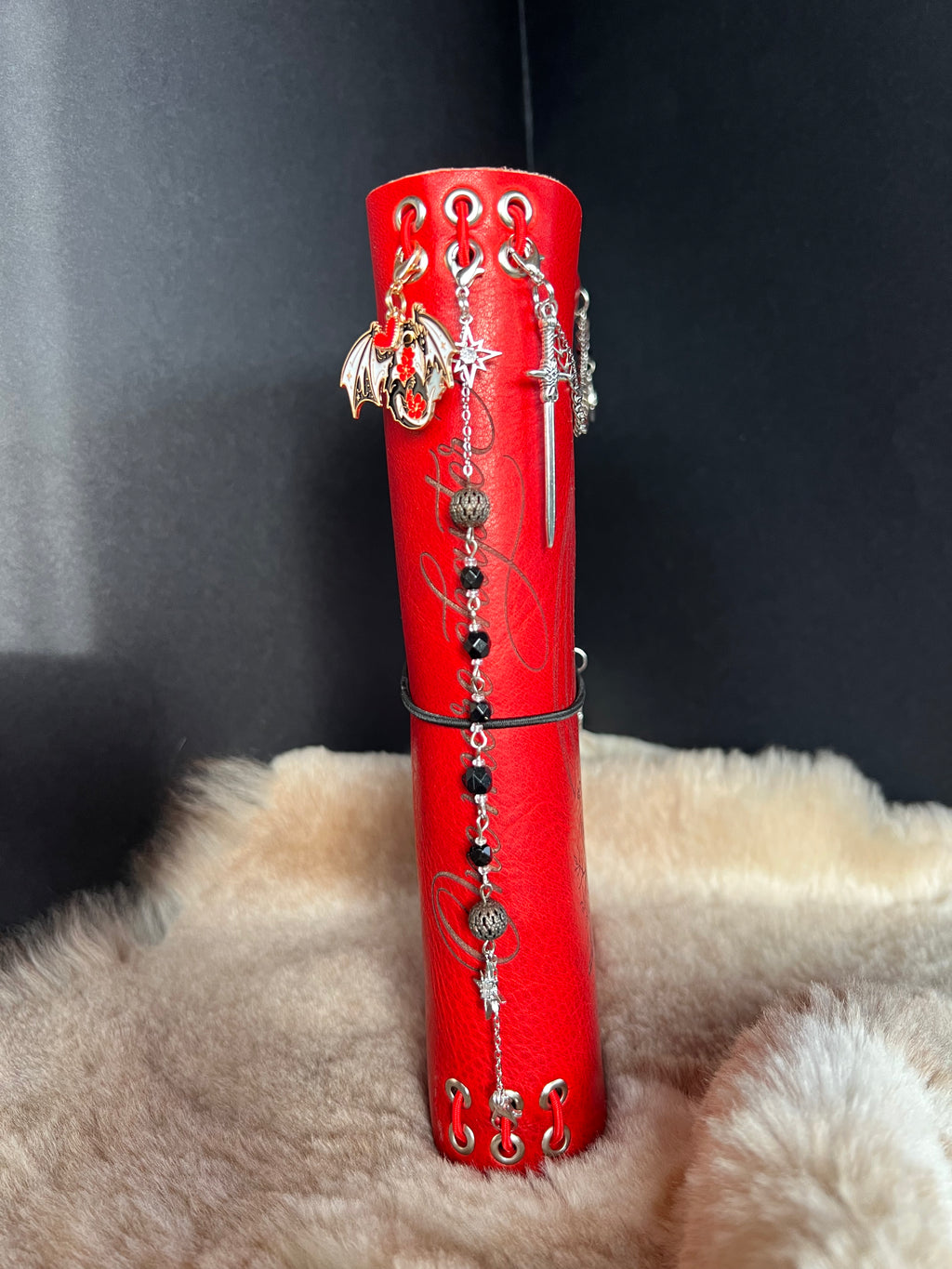 Kožený zápisník A5 - červená - LIMITKA - Acotar vibe - dlhá verzia