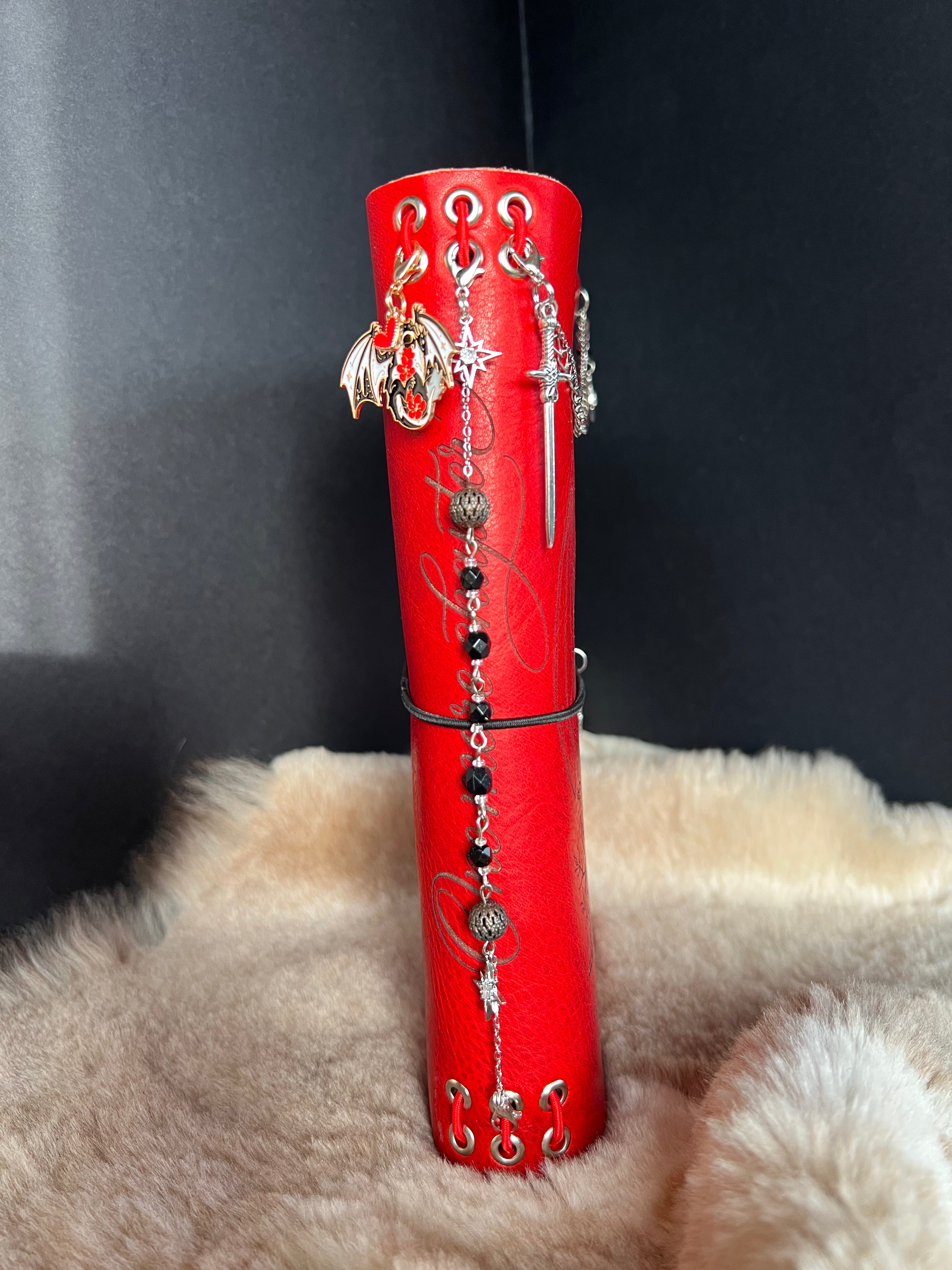 Kožený zápisník A5 - červená - LIMITKA - Acotar vibe - dlhá verzia