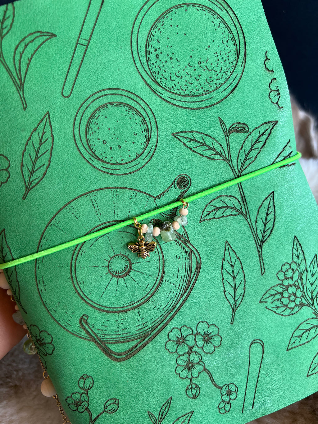 Kožený zápisník A5 - zelená - LIMITKA - MATCHA VIBE - dlhá verzia