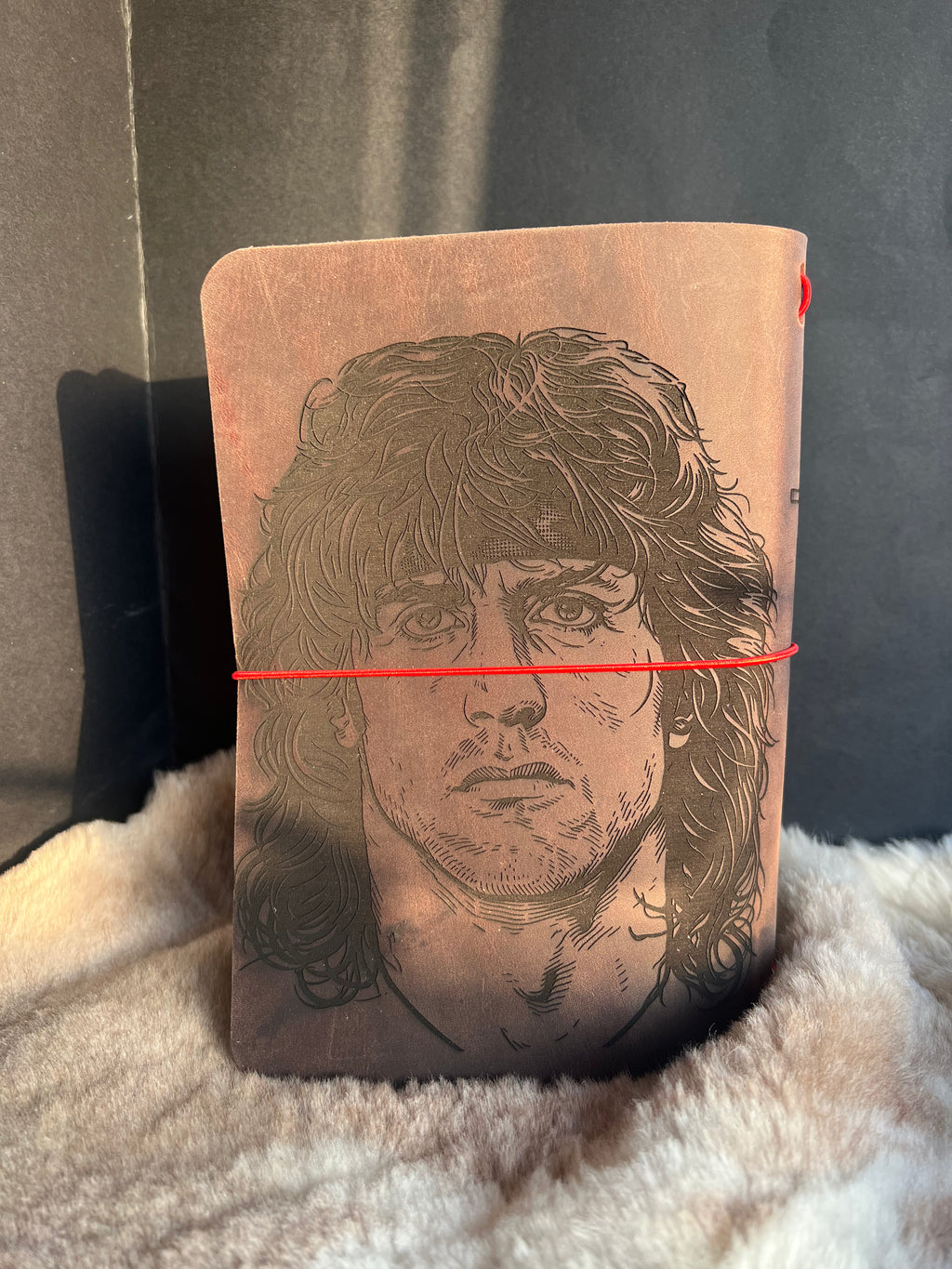 Kožený zápisník A5 - hnedá - LIMITKA - Rambo I. First Blood - krátka verzia