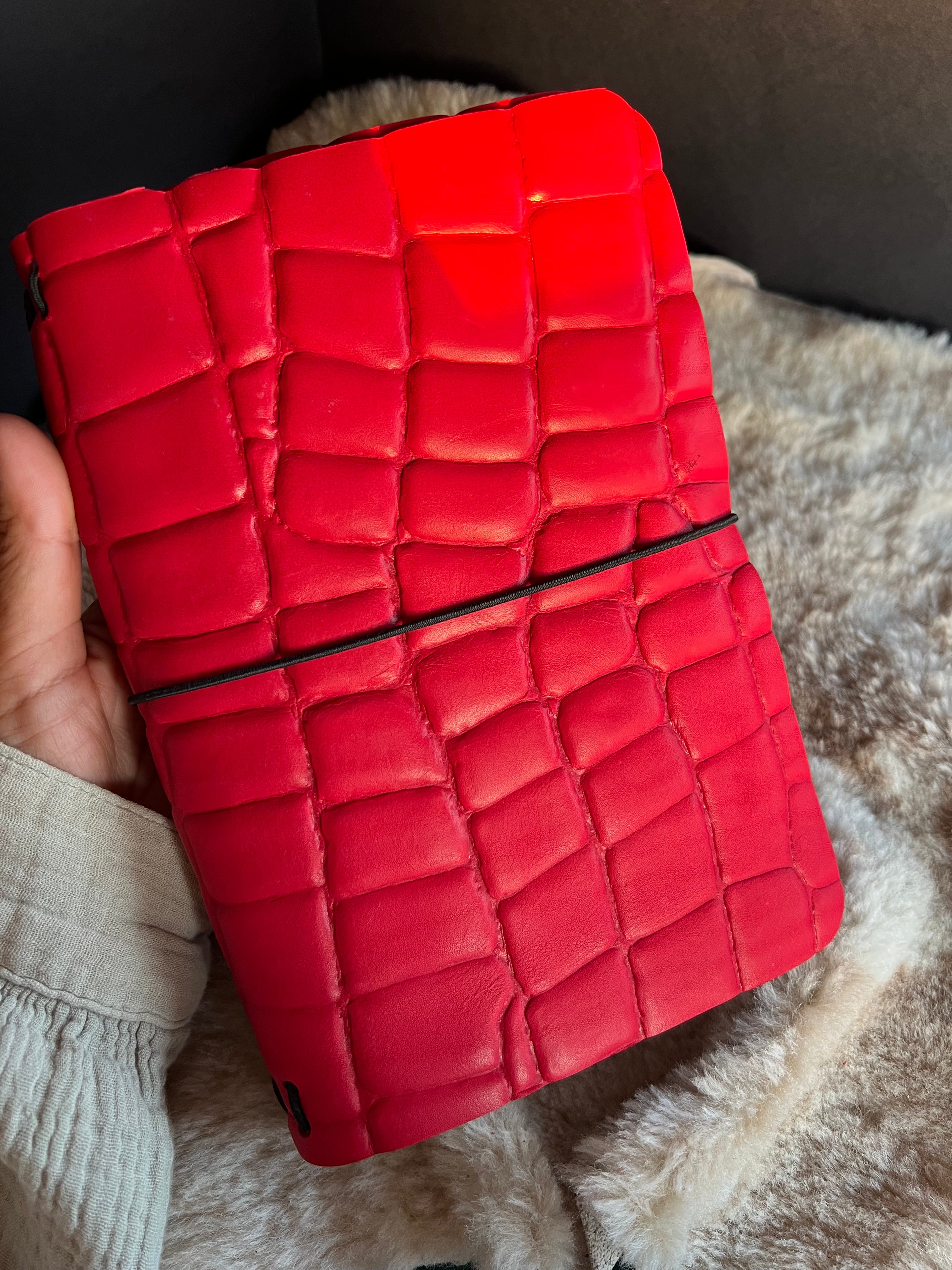 Kožený zápisník A5 - Červená - Red croco - Dlhá verzia